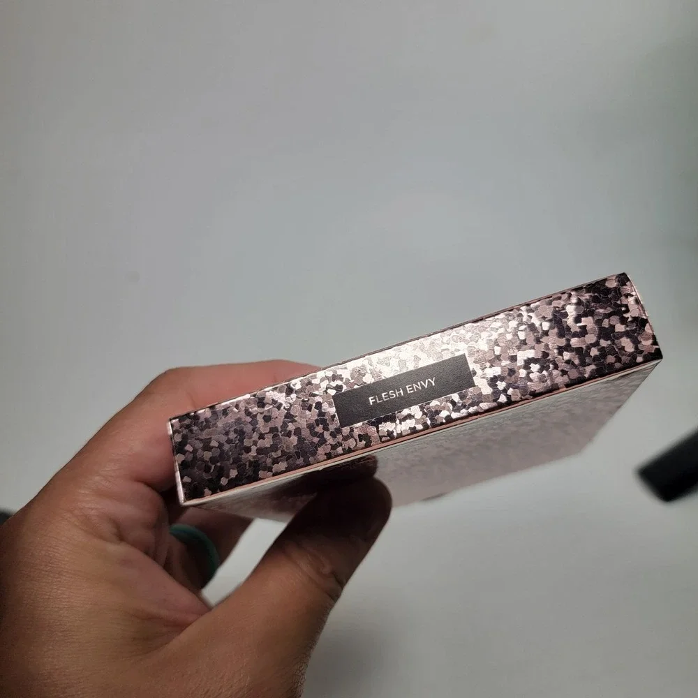 FLESH ENVY Limited Edition Eye‎ Shadow Palette NEW